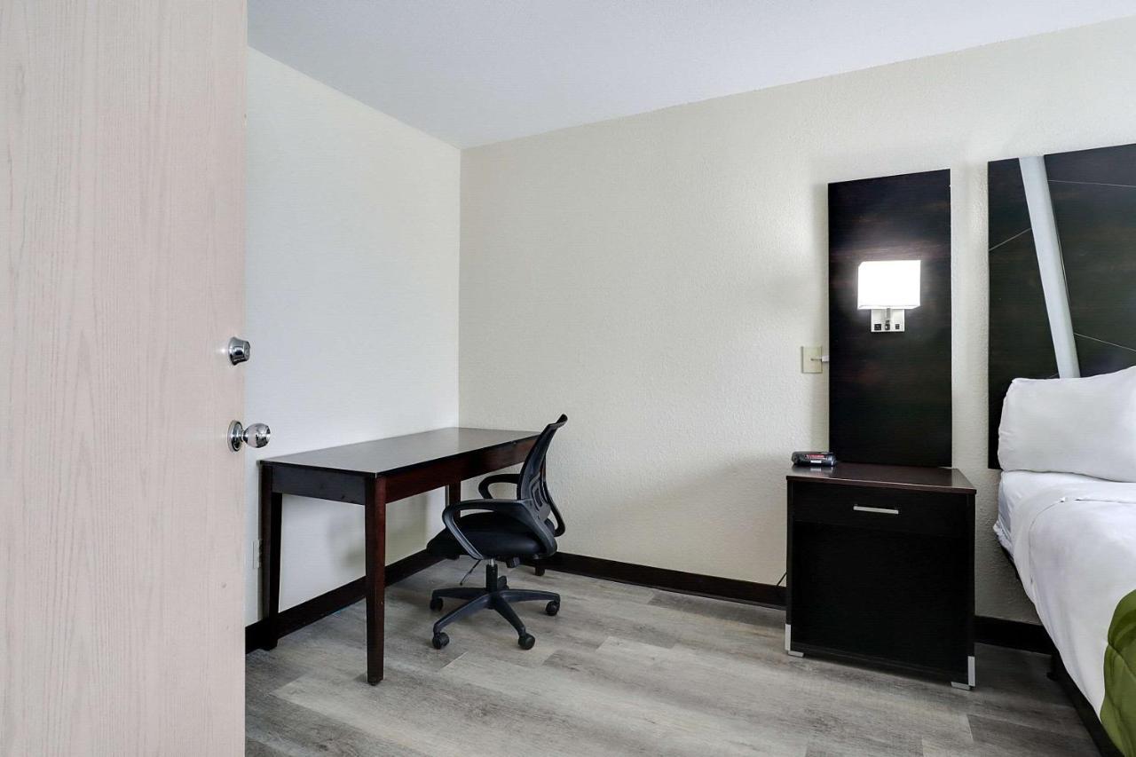 Quality Suites Albuquerque Airport Eksteriør billede