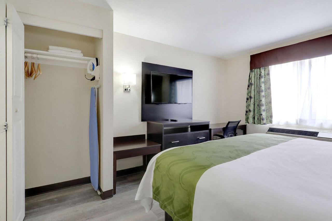 Quality Suites Albuquerque Airport Eksteriør billede