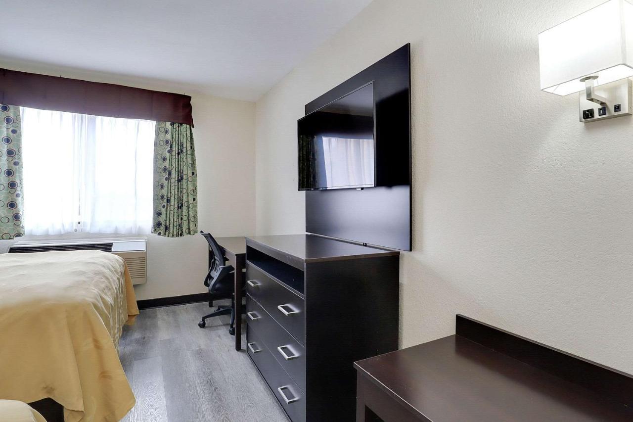 Quality Suites Albuquerque Airport Eksteriør billede